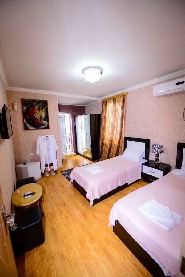Hotel Mkudro คูทายสิ ภายนอก รูปภาพ